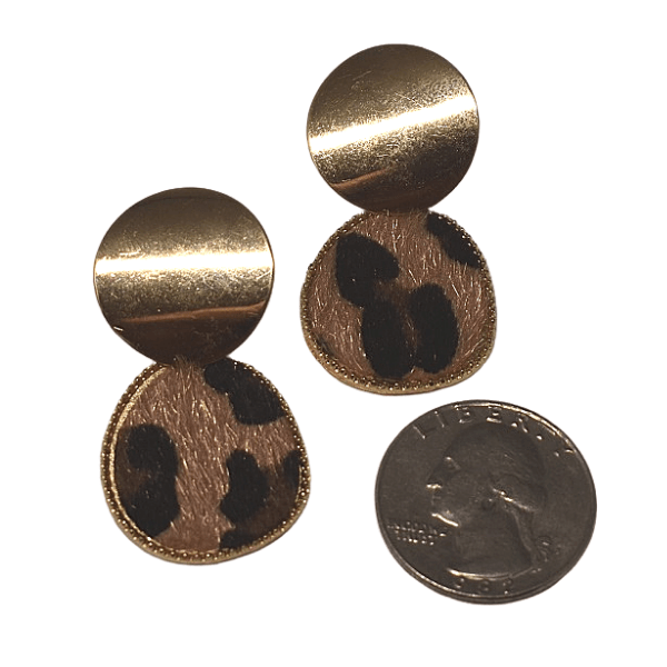 2 Piece Set Beige Minimalist Leopard Round Dangling Earrings and Leopard Wave Twist Earrings - Ella Moore