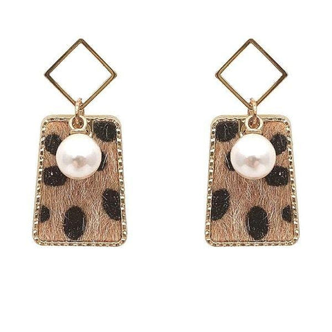Timelessly Elegant Pearl & Leopard Print Earrings - Ella Moore