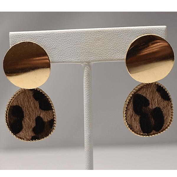 2 Piece Set Beige Minimalist Leopard Round Dangling Earrings and Leopard Wave Twist Earrings - Ella Moore