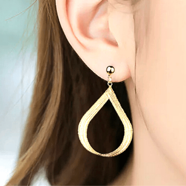 Large Gold Teardrop Dangling Earrings