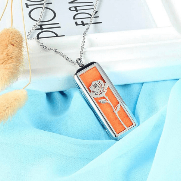 Enchanted Aromatherapy Rose Essential Oils Diffuser Necklace set